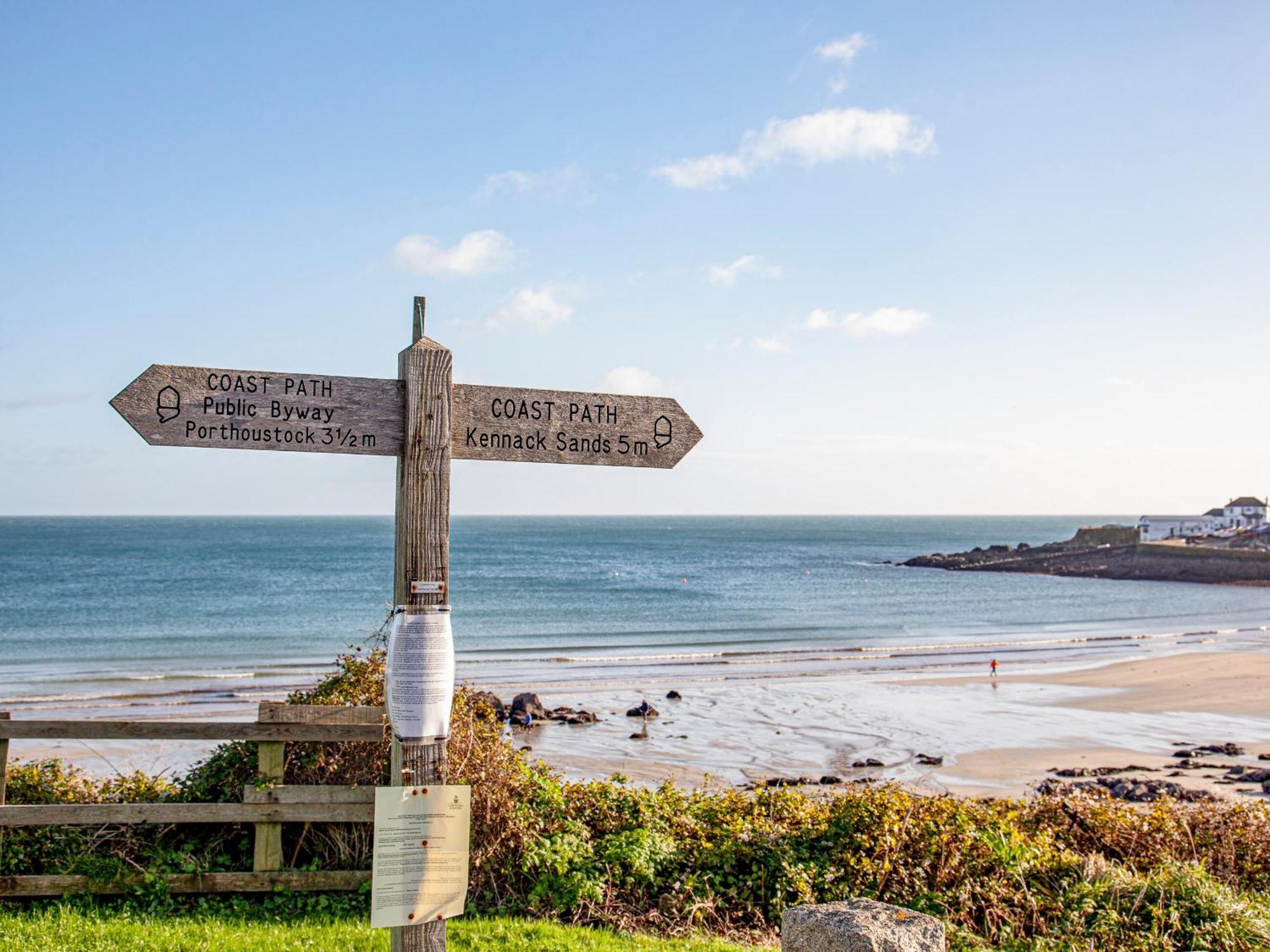 Headland Cottages Coverack Buitenkant foto